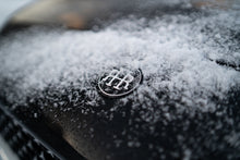 Lade das Bild in den Galerie-Viewer, ROLFHARTGE Motorhauben Emblem Set C-Klasse (W206)